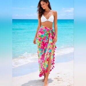 Fabulous Vibrant Floral Scarf Wrap Sarong Beach Towel Tablecloth Versatile
